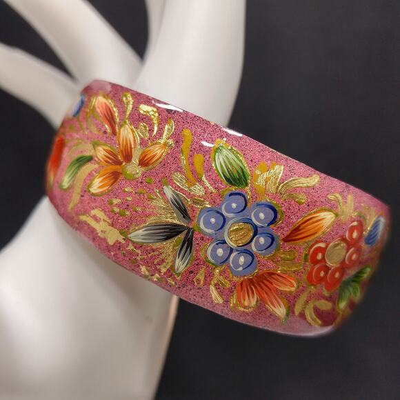 Vintage Floral Enamel Over Copper Cuff Bracelet , Floral Design Gold Trim, 1960 - Picture 2 of 10